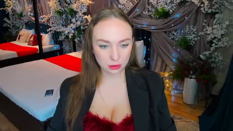 Emelie online show from 01/10/25, 10:17