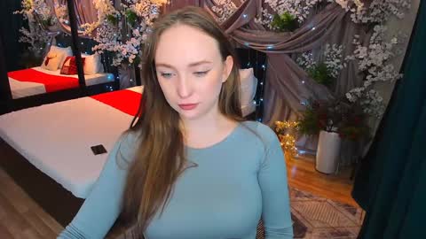 Emelie online show from 01/11/25, 10:19