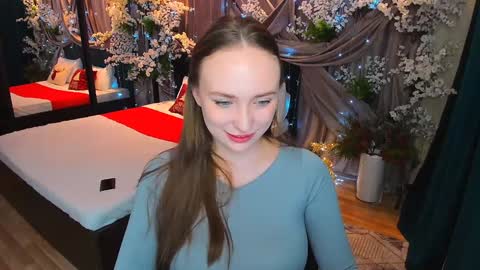 Emelie online show from 01/11/25, 01:22