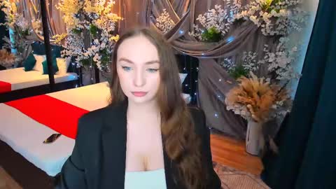 Emelie online show from 02/09/25, 10:20