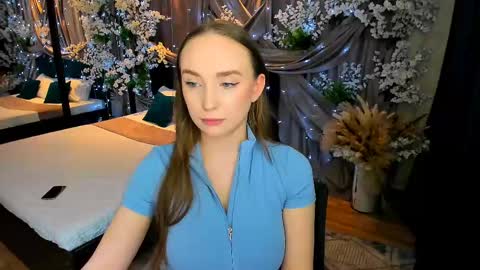 Emelie online show from 03/07/25, 07:27