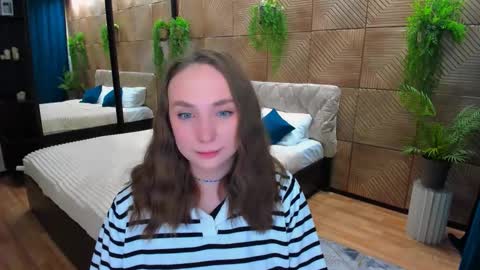 Emelie online show from 02/07/26, 10:19