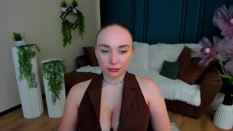 Emelie online show from 03/12/26, 04:51
