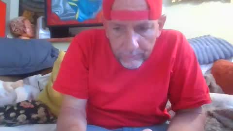 Snapshot of pierce702420 chatting on 04/22/26, 07:26 pierce702420 online show from 04/22/26, 07:26