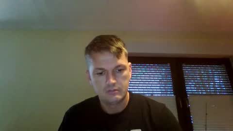 piercingsxxx online show from 11/17/25, 10:21