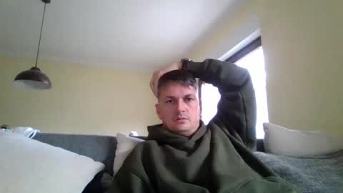 piercingsxxx online show from 11/18/25, 08:30