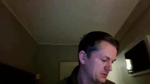 Snapshot of piercingsxxx chatting on 01/14/26, 07:41 piercingsxxx online show from 01/14/26, 07:41