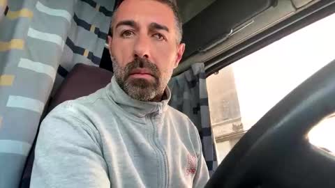 Snapshot of pierotu chatting on 10/08/25, 10:46 pierotu online show from 10/08/25, 10:46