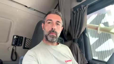 pierotu online show from 11/04/25, 12:37