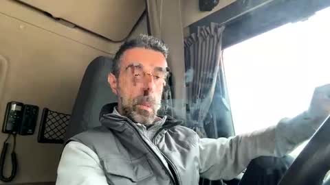 pierotu online show from 04/02/26, 09:40