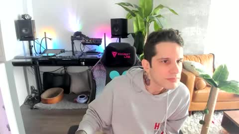 Snapshot of pierrefitch chatting on 02/27/25, 08:09 Pierre Fitch online show from 02/27/25, 08:09