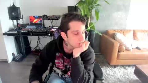 Snapshot of pierrefitch chatting on 03/09/25, 09:36 Pierre Fitch online show from 03/09/25, 09:36