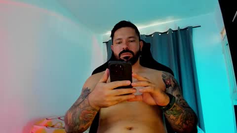 Pierre online show from 03/19/26, 06:23