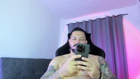Snapshot of pierrevidal chatting on 05/27/26, 01:57 Pierre online show from 05/27/26, 01:57
