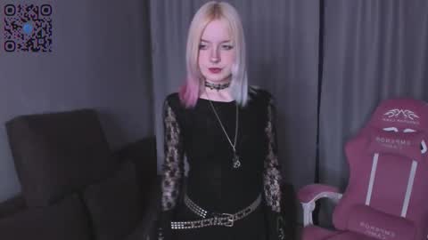 piginnya online show from 11/10/25, 02:05