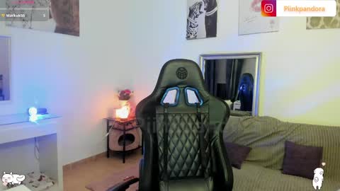 Snapshot of piinkpandora chatting on 03/28/26, 09:47 PiinkPandora online show from 03/28/26, 09:47