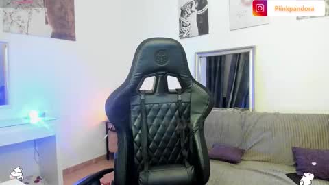 Snapshot of piinkpandora chatting on 03/29/26, 09:15 PiinkPandora online show from 03/29/26, 09:15