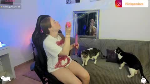 Snapshot of piinkpandora chatting on 04/01/26, 07:55 PiinkPandora online show from 04/01/26, 07:55