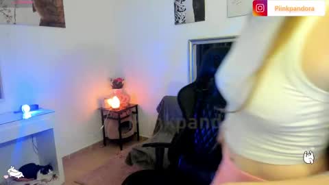 Snapshot of piinkpandora chatting on 04/02/26, 07:44 PiinkPandora online show from 04/02/26, 07:44