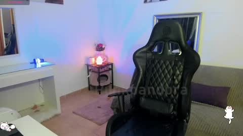 Snapshot of piinkpandora chatting on 04/12/26, 08:03 PiinkPandora online show from 04/12/26, 08:03