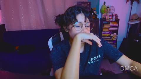 Snapshot of piixiie_d_oll chatting on 04/13/26, 02:50 Andrea G online show from 04/13/26, 02:50