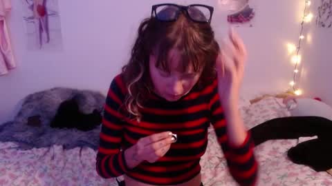 Snapshot of pikawiii chatting on 12/30/24, 10:01 ill be back on monday 18th of november online show from 12/30/24, 10:01