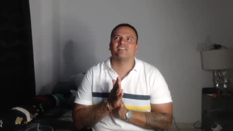 Snapshot of pikoro_gomez chatting on 12/17/24, 01:18 pikoro_gomez online show from 12/17/24, 01:18