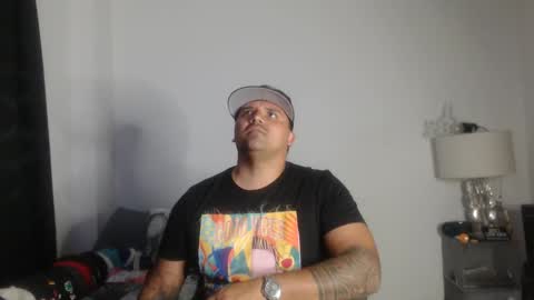 Snapshot of pikoro_gomez chatting on 12/21/24, 01:36 pikoro_gomez online show from 12/21/24, 01:36