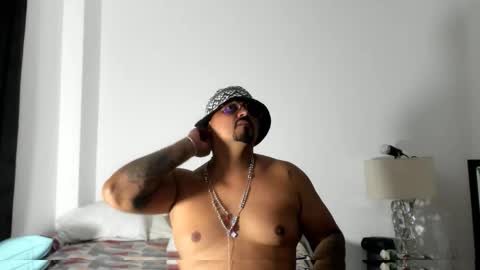 Snapshot of pikoro_gomez chatting on 10/17/25, 01:20 pikoro_gomez online show from 10/17/25, 01:20