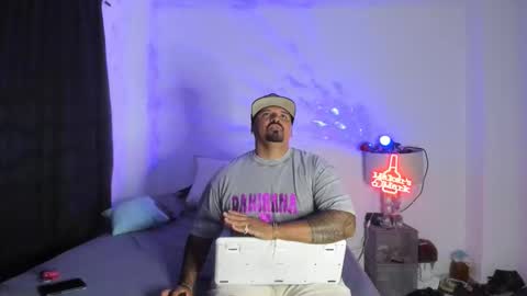 Snapshot of pikoro_gomez chatting on 04/21/26, 01:18 pikoro_gomez online show from 04/21/26, 01:18