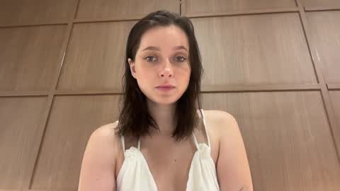 Snapshot of pileacadieri__ chatting on 01/01/25, 07:30 Trisha     online show from 01/01/25, 07:30