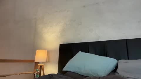 Snapshot of pileacadieri__ chatting on 01/15/25, 12:04 Trisha     online show from 01/15/25, 12:04