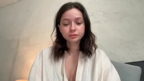 Snapshot of pileacadieri__ chatting on 01/16/25, 05:21 Trisha     online show from 01/16/25, 05:21