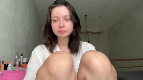 Snapshot of pileacadieri__ chatting on 01/25/25, 02:26 Trisha     online show from 01/25/25, 02:26