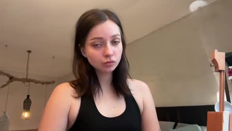 Snapshot of pileacadieri__ chatting on 02/03/25, 10:14 Trisha     online show from 02/03/25, 10:14