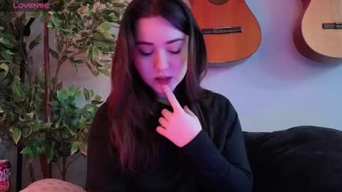 Snapshot of pillogoddess chatting on 03/19/26, 08:18 PilloGoddess online show from 03/19/26, 08:18