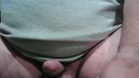 Snapshot of pilot2222 chatting on 10/26/25, 03:34 pilot2222 online show from 10/26/25, 03:34