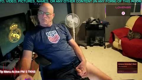 Snapshot of pilot_dave_69 chatting on 09/24/25, 03:10 Dave online show from 09/24/25, 03:10