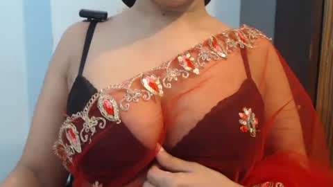 Snapshot of pilowprincess chatting on 06/27/26, 07:08 Sayra online show from 06/27/26, 07:08