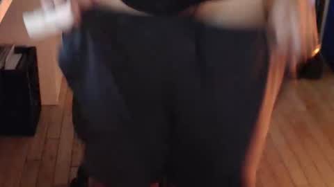 Snapshot of pimprobo chatting on 12/04/25, 03:21 Pimp Robo online show from 12/04/25, 03:21