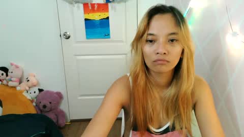 pinay beauty14 online show from 02/01/25, 11:48