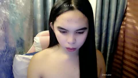 Snapshot of pinay_heart chatting on 11/20/25, 08:47 heart online show from 11/20/25, 08:47