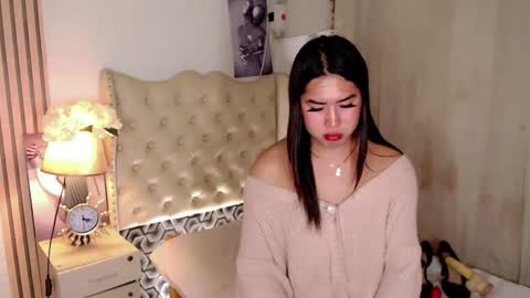 Snapshot of pinay_ivy chatting on 12/07/24, 11:12 Ivy Morningstar online show from 12/07/24, 11:12