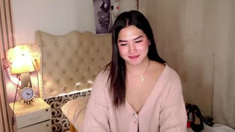 Snapshot of pinay_ivy chatting on 12/08/24, 09:08 Ivy Morningstar online show from 12/08/24, 09:08