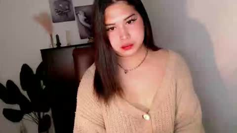 Snapshot of pinay_ivy chatting on 04/24/26, 01:41 Ivy Morningstar online show from 04/24/26, 01:41