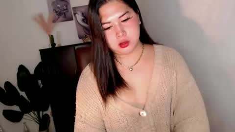 Snapshot of pinay_ivy chatting on 05/04/26, 01:01 Ivy Morningstar online show from 05/04/26, 01:01