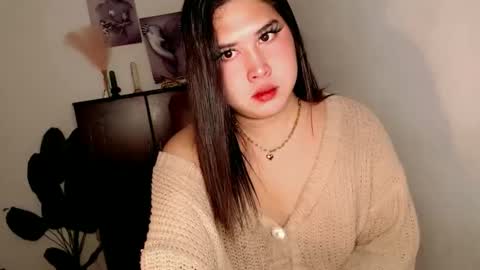 Snapshot of pinay_ivy chatting on 05/14/26, 01:12 Ivy Morningstar online show from 05/14/26, 01:12