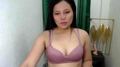 Snapshot of pinay_juliet chatting on 04/18/26, 11:47 pinay_juliet online show from 04/18/26, 11:47