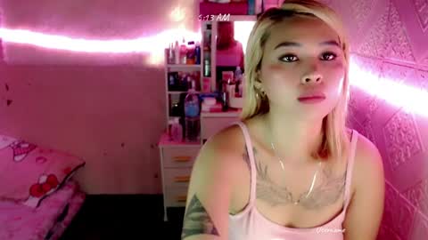 Snapshot of pinay_romancee chatting on 03/22/26, 09:13 pinay_romancee online show from 03/22/26, 09:13