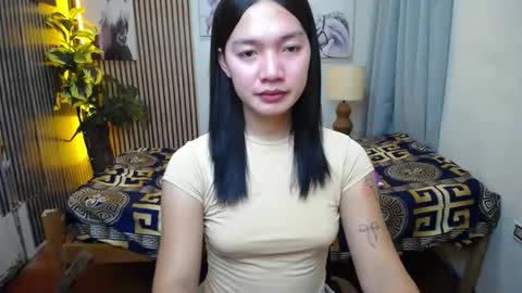 Snapshot of pinay_shenna chatting on 09/17/25, 01:07 Shenna online show from 09/17/25, 01:07